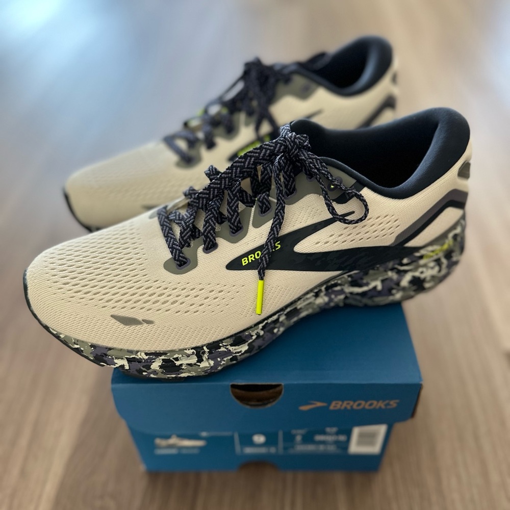 COPY - NEW!!!Brooks Ghost 15 Women’s Running Shoes 9 Medium / B